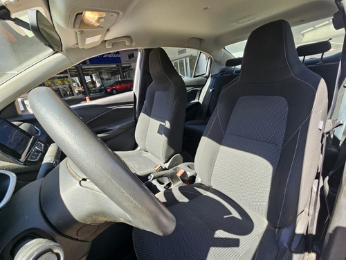 Chevrolet Onix NB 1.0T MT