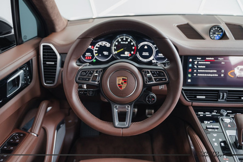 Porsche Cayenne Turbo S E-Hybrid 4.0 V8 680cv