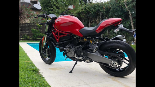 Ducati Monster 821