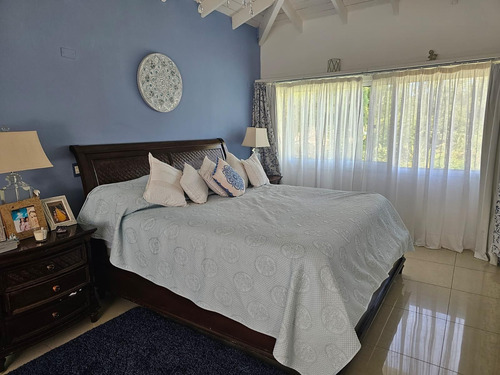 Venta Casa 500 M2, 5 Dormitorios, Piscina, Lavadero, Barrio Cerrado, San Rafael