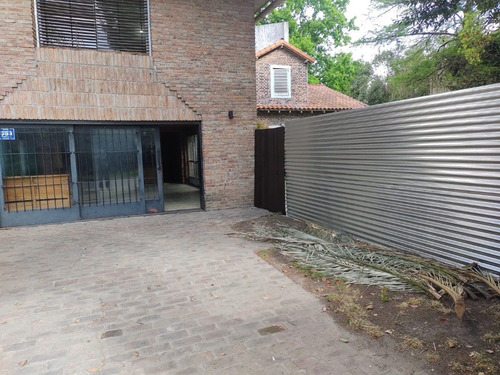 Casa Nn Alquiler Para Uso Profesional/ Comercial - Oficinas