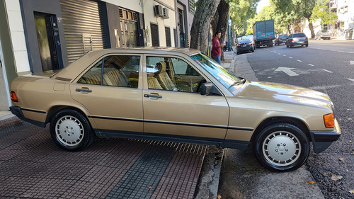 Mercedes Benz 190 E Automático 1084