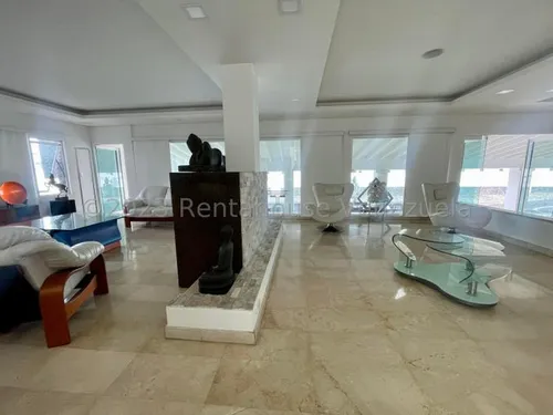 Casa En Venta La Lagunita