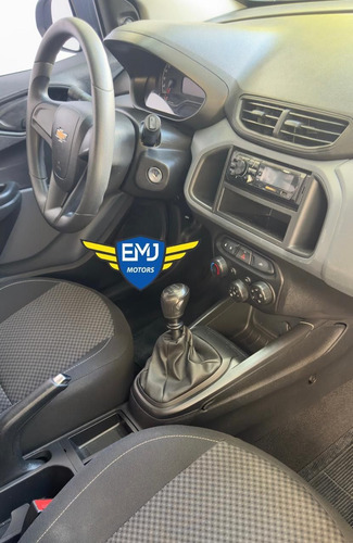 Chevrolet Onix ONIX HATCH Joy 1.0 8V Flex 5p Mec.