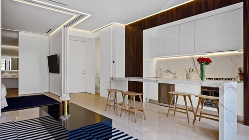 Pier 57 Unit 211