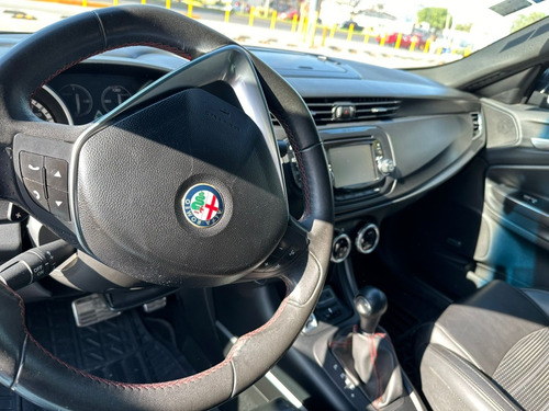 Alfa Romeo Giulietta 1.8 Quadrifoglio Verde Ddct At
