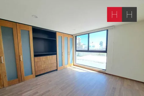 Casa En Venta En Zona Lomas De Angelópolis