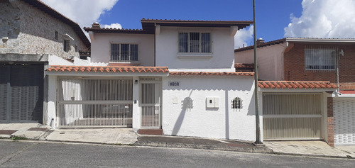 Venta De  Casa En Los Naranjos V.m