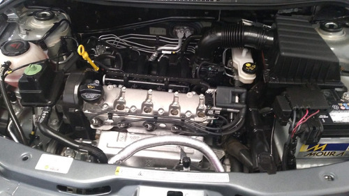 Imagen 8 de 10 de Volkswagen Gol Trend 1.6 5p Trendline 2021