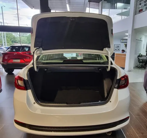 Mazda 2 Sedan Gran Touring 2026 Disponible