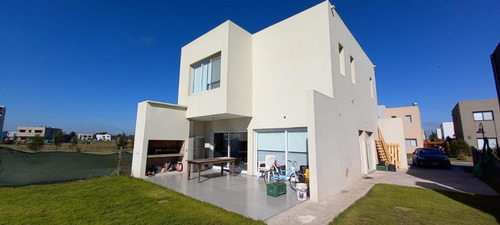 Imagen 4 de 19 de Venta De Casas En Vila Marina