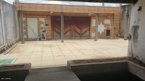Casa Comercial Para Venda Em Lauro De Freitas, Buraquinho, 3 Dormitórios, 1 Suíte, 2 Banheiros - Da0018_2-1136684