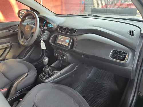 Imagem 8 de 14 de Chevrolet Onix 2014 1.4 Lt 5p