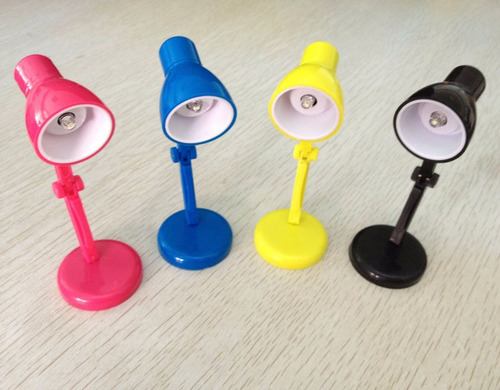 Mini Velador Libros Led Lampara Señalador Luz Clip Broche
