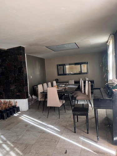 Vendo Casa En Esquina Con Uso Comercial En Jardín Balbuena