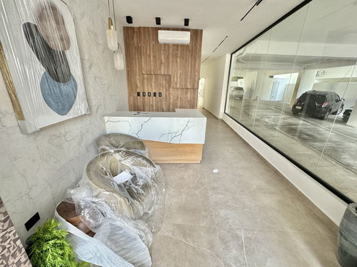 Apartamento Nuevo En Evaristo Morales