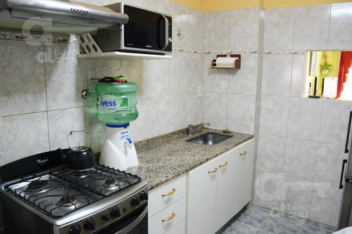 Imagen 20 de 29 de San Telmo. Semipiso De 3 Ambientes Al Frente Con Balcón Y Patio/ Lavadero