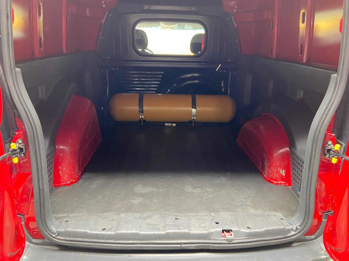 Imagen 10 de 14 de Fiat Fiorino 2014 1.4 Fire Evo 87cv