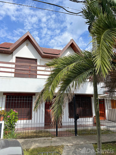 Casa En Punta Mogotes