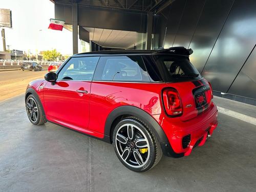 Mini John Cooper Works 2.0 Hot Chilli At