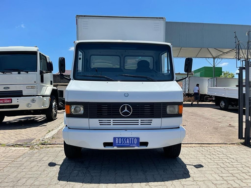 Imagem 7 de 14 de Mercedes-benz-mb710