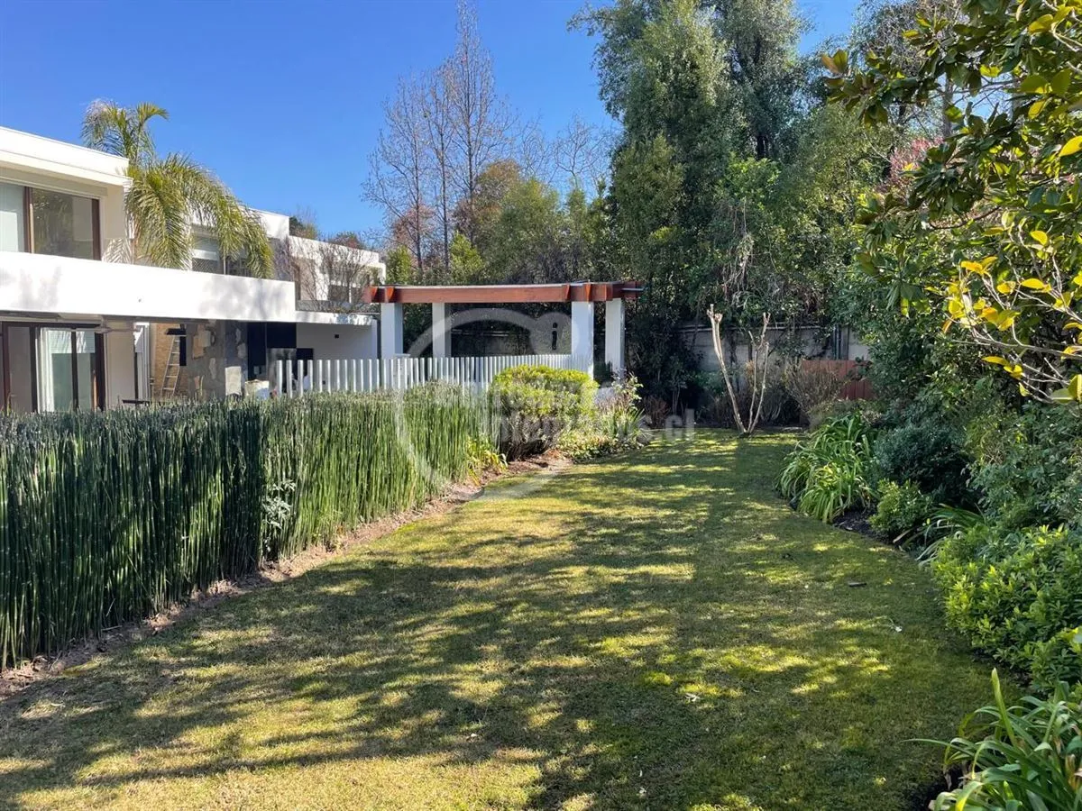 Imagen 4 de 30 de Casa En Venta De 6 Dorm. En Lo Barnechea