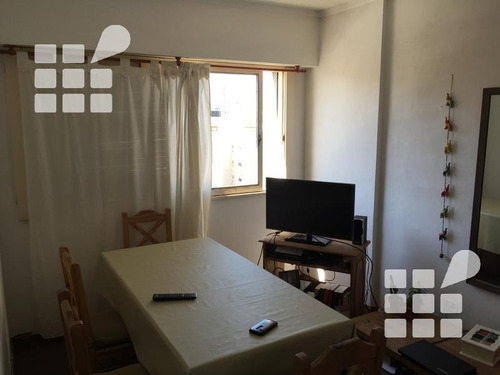 Imagen 5 de 14 de Departamento - La Plata