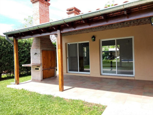 Imagen 17 de 20 de Venta - Oportunidad!- Sólida Y Excelente Casa En Sausalito - Bayugar Negocios Inmobiliarios