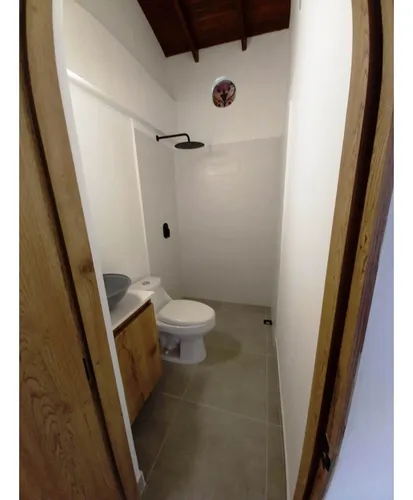 Apartamento En Las Palmas, Piso 4