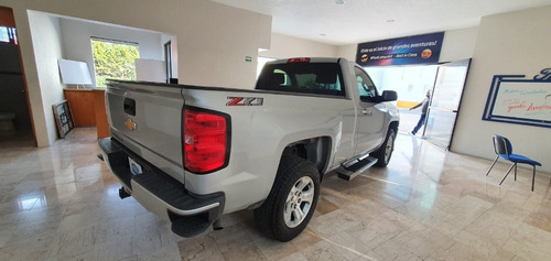 Imagen 5 de 12 de Chevrolet Cheyenne 2500 Z71 2018