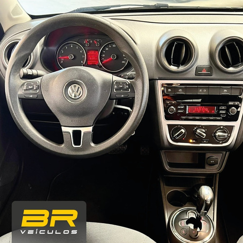 Imagem 6 de 10 de Volkswagen Voyage 1.6 Msi Comfortline Total Flex I-motion 4p