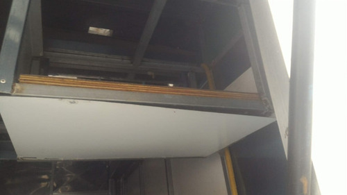 Imagem 3 de 11 de Food Truck Bombi