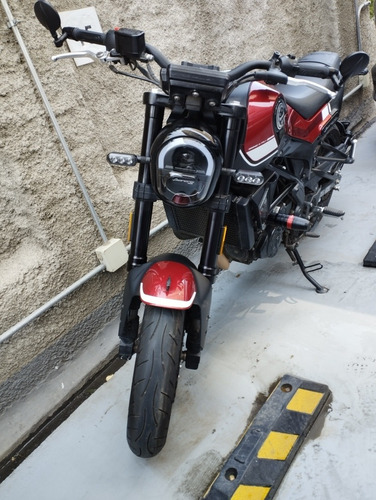 Imagen 10 de 15 de Benelli Leoncino 250