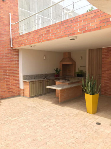 Imagen 10 de 10 de Moderna Casa En Chilemex De 500mts2 Puerto Ordaz, Excelente Ubicación A 2 Min De Villa Granada Y 5 Min De Altavista. Venta O Alquiler