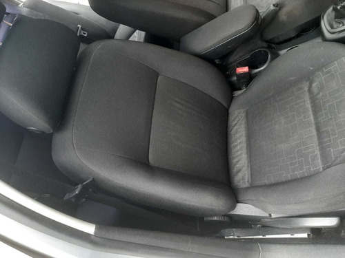 Volkswagen Bora 1.9 Trendline I 100cv 2011 Tdi