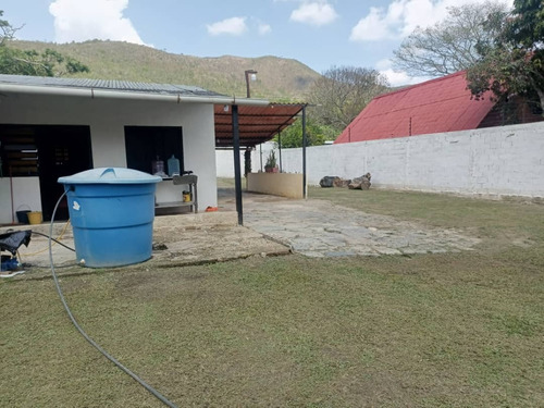 Global Vende Casa En Ambiente Campestre                  *semiamoblada* 