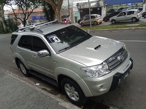 Toyota SW4 3.0 Srv 7l 4x4 Aut. 5p