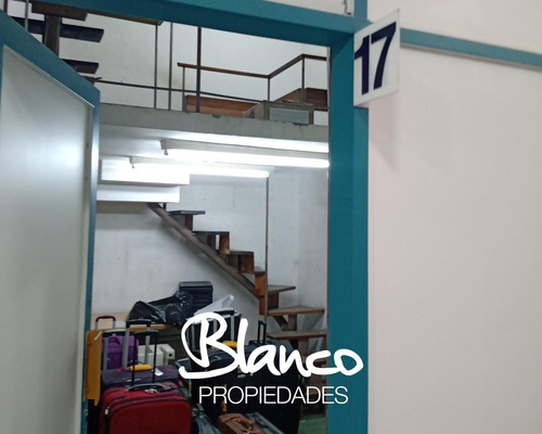 Imagen 3 de 6 de Local Comercial En Av. Corrientes 2141 - La Zona Más Comercial De Once