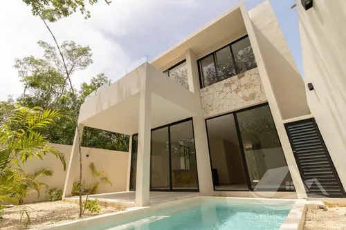 Casa En Venta En Playa Del Carmen Valenia