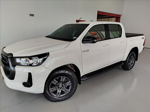 Toyota Hilux 2.8 D-4D TURBO DIESEL CD SR 4X4 AUTOMÁTICO