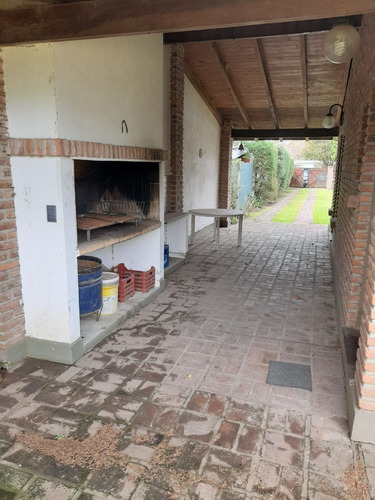 Imagen 4 de 16 de Casa Dos Dormitorios C/piscina, Galería, Parrilla Cubierta, Aire Acondicionado Y Ventiladores De Techo