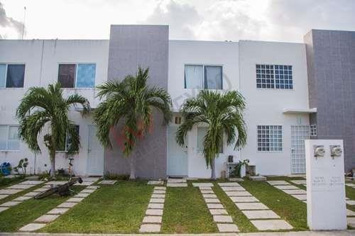 Imagen 1 de 23 de Casa En Venta - Los Olivos - Playa Del Carmen - Q. Roo - Doble Filtro De Seguridad - Privada Con Alberca