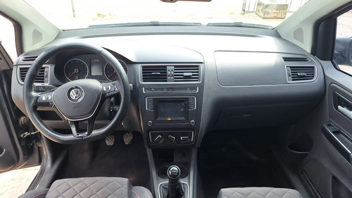Volkswagen Suran 1.6 Highline Msi 110cv