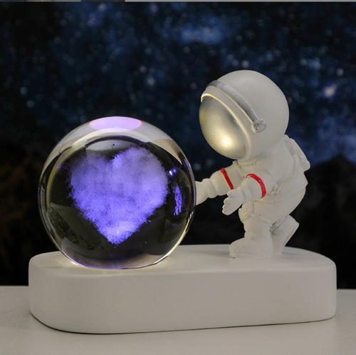 Escultura De Astronauta Con Forma De Bola De Cristal, Acceso