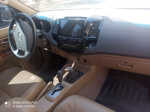 Imagen 11 de 15 de Toyota Sw4 2010 3.0 I Srv At C/cuero 4x4 (2009)