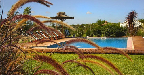Venta Hotel 1 Dormitorio Colón Con Cochera