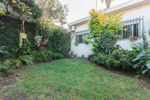 Imagen 14 de 23 de Casa 4 Amb C/garage P/2 Autos. Jardin C/parrilla