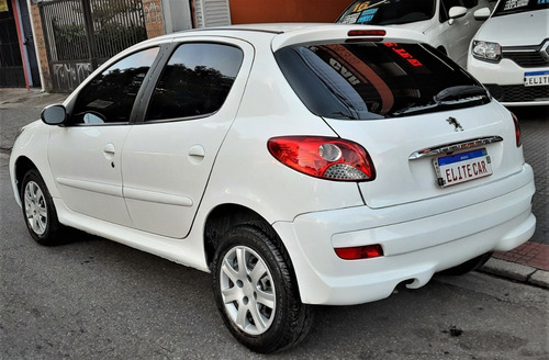 Imagem 8 de 10 de Peugeot 207 1.4 Active 8v Flex 4p Manual
