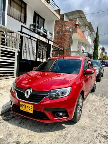 Renault Logan 1.6 Expression / Life +