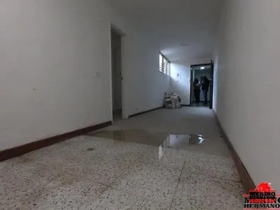 Oficina en arriendo